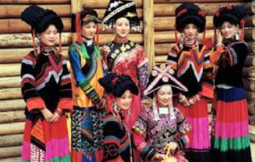 彝族的傳統(tǒng)節(jié)日,彝族風俗慣大全