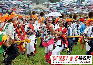 彝族的傳統(tǒng)節(jié)日,彝族風俗慣大全