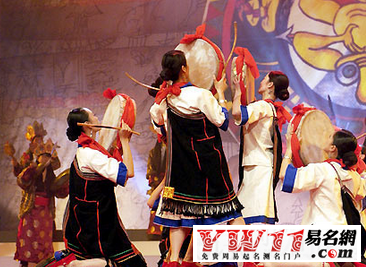 納西族的傳統(tǒng)節(jié)日，納西族的風俗慣