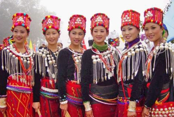 景頗族的傳統(tǒng)節(jié)日,景頗族的風俗慣